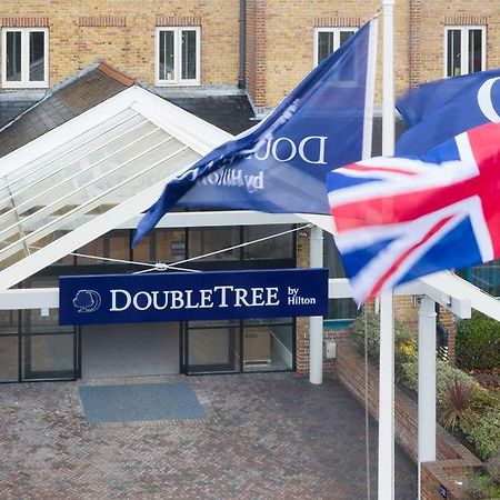 Hotel Doubletree By Hilton London Elstree à Borehamwood Extérieur photo