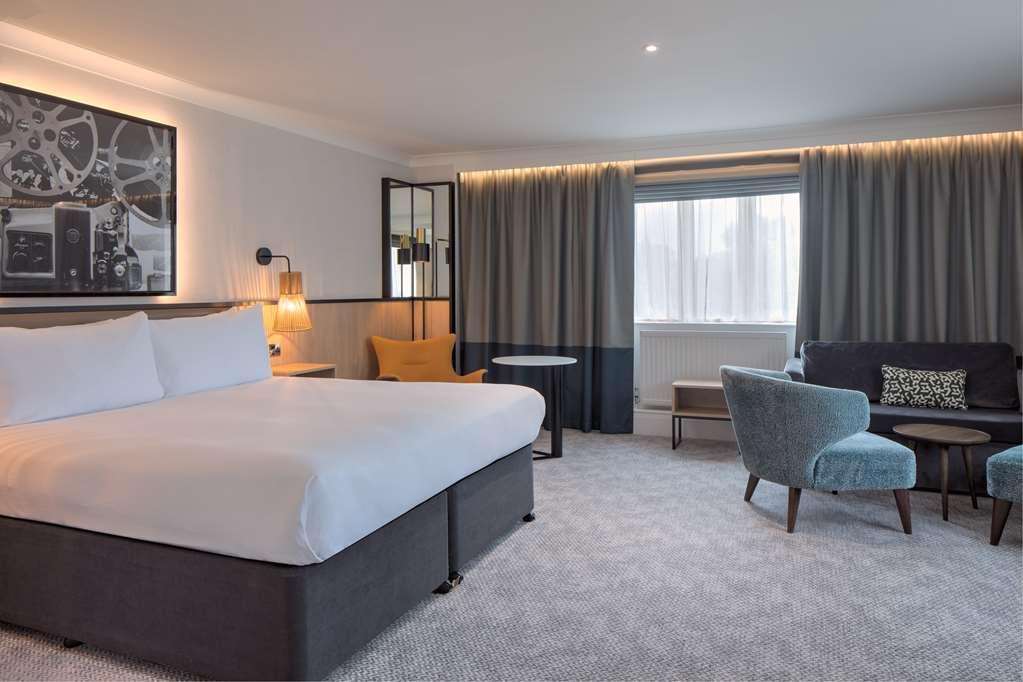 Hotel Doubletree By Hilton London Elstree à Borehamwood Chambre photo