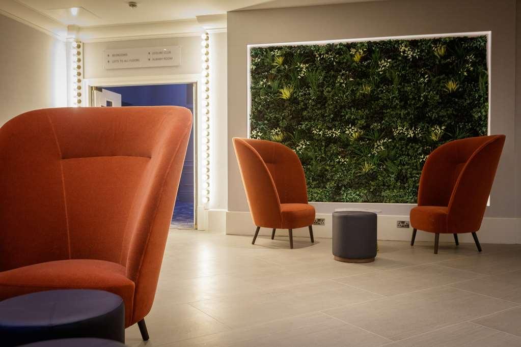 Hotel Doubletree By Hilton London Elstree à Borehamwood Intérieur photo