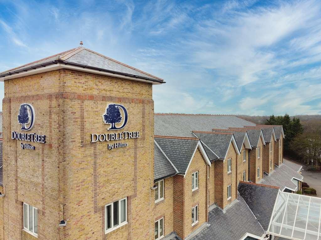 Hotel Doubletree By Hilton London Elstree à Borehamwood Extérieur photo
