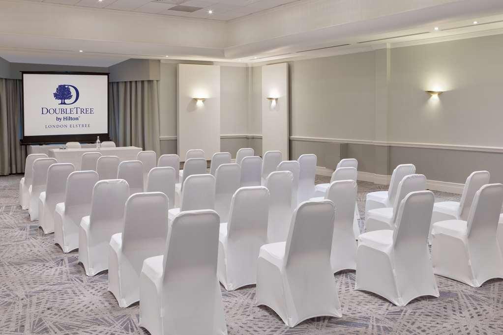 Hotel Doubletree By Hilton London Elstree à Borehamwood Facilités photo