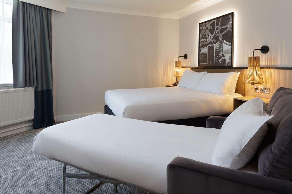 Hotel Doubletree By Hilton London Elstree à Borehamwood Chambre photo