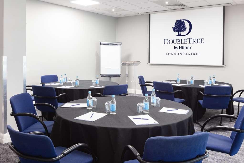 Hotel Doubletree By Hilton London Elstree à Borehamwood Facilités photo