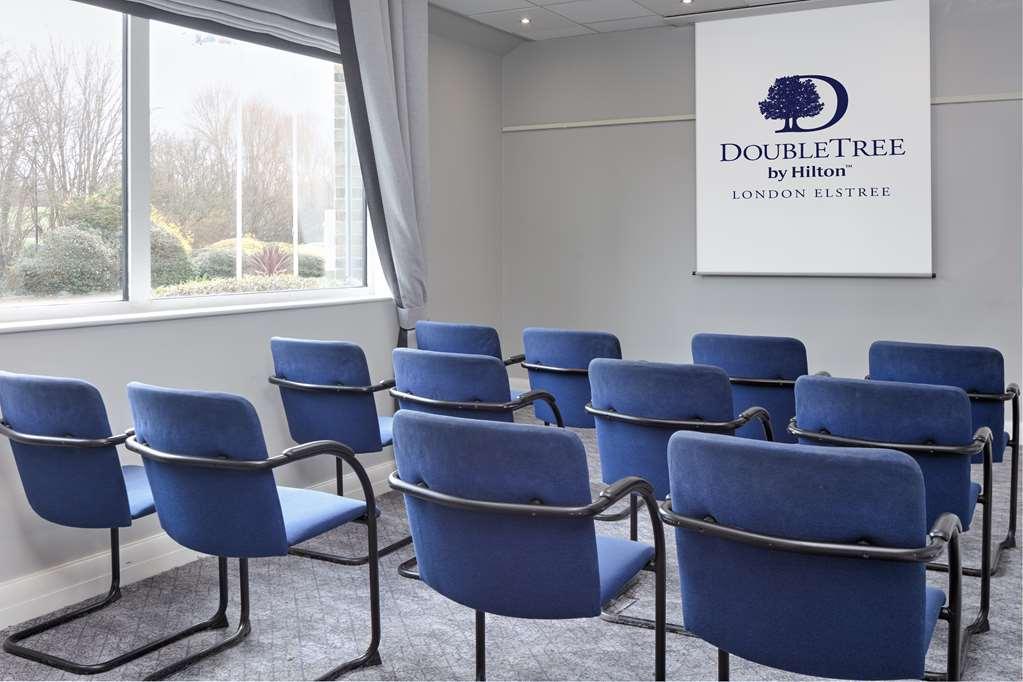 Hotel Doubletree By Hilton London Elstree à Borehamwood Facilités photo