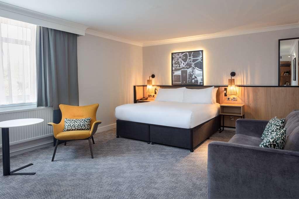 Hotel Doubletree By Hilton London Elstree à Borehamwood Chambre photo