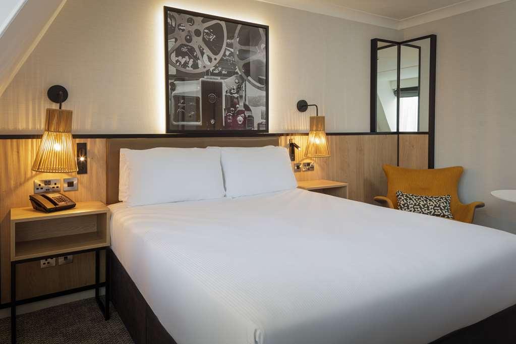 Hotel Doubletree By Hilton London Elstree à Borehamwood Chambre photo