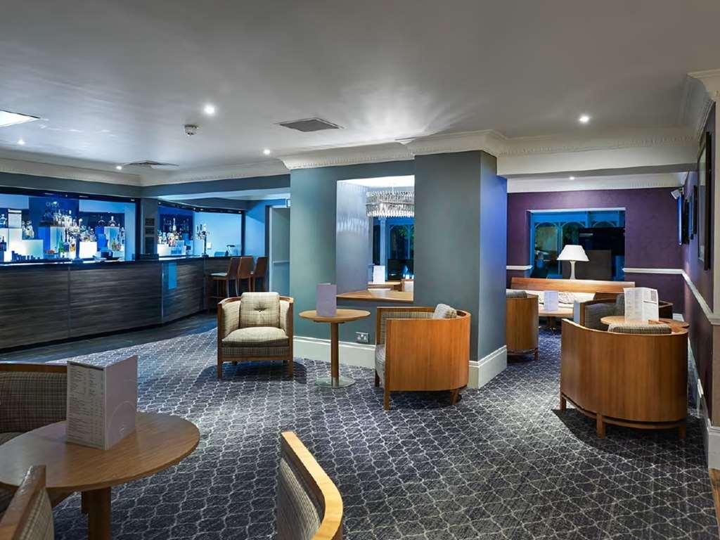 Hotel Doubletree By Hilton London Elstree à Borehamwood Restaurant photo